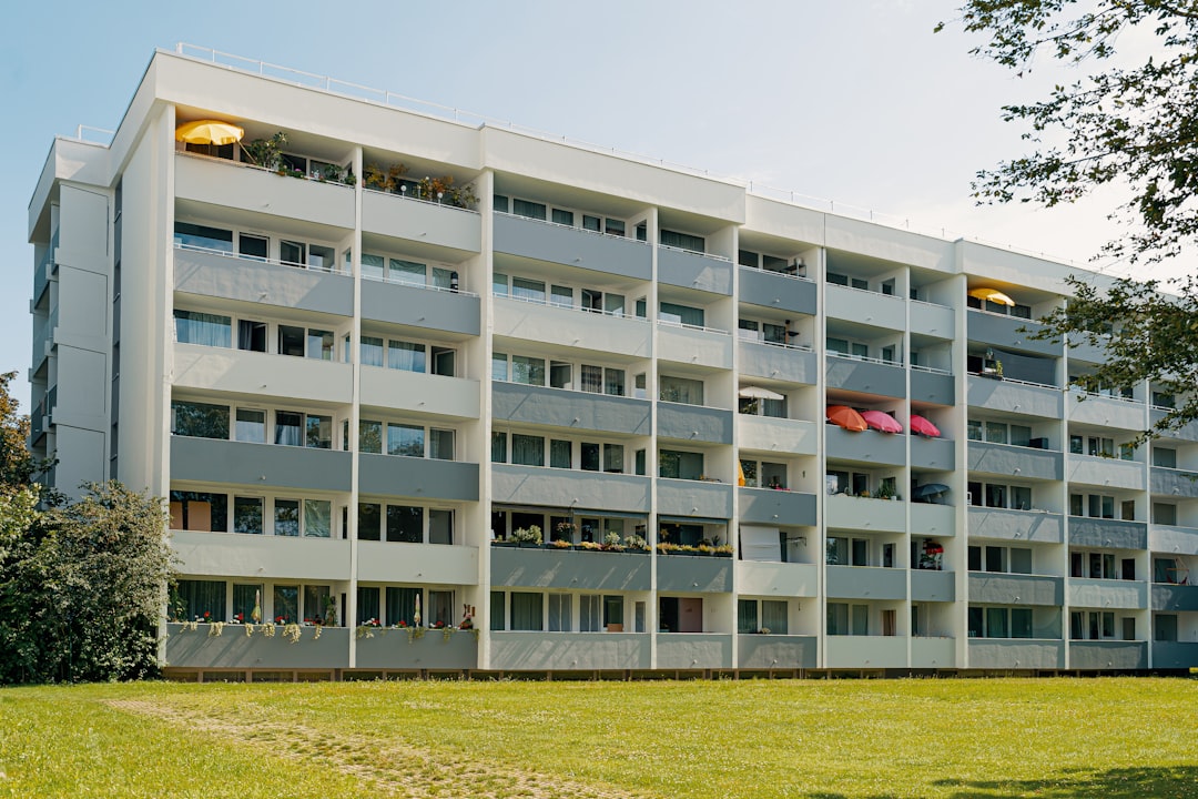 obtenez un certificat d'hébergement officiel, indispensable pour justifier votre lieu de résidence lors de démarches administratives en france.