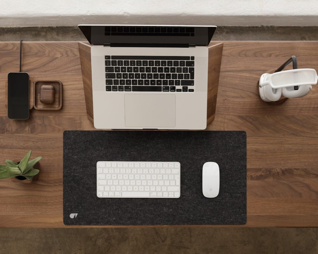 optimisez la gestion de votre espace de travail grâce à des solutions efficaces et innovantes de workspace management.