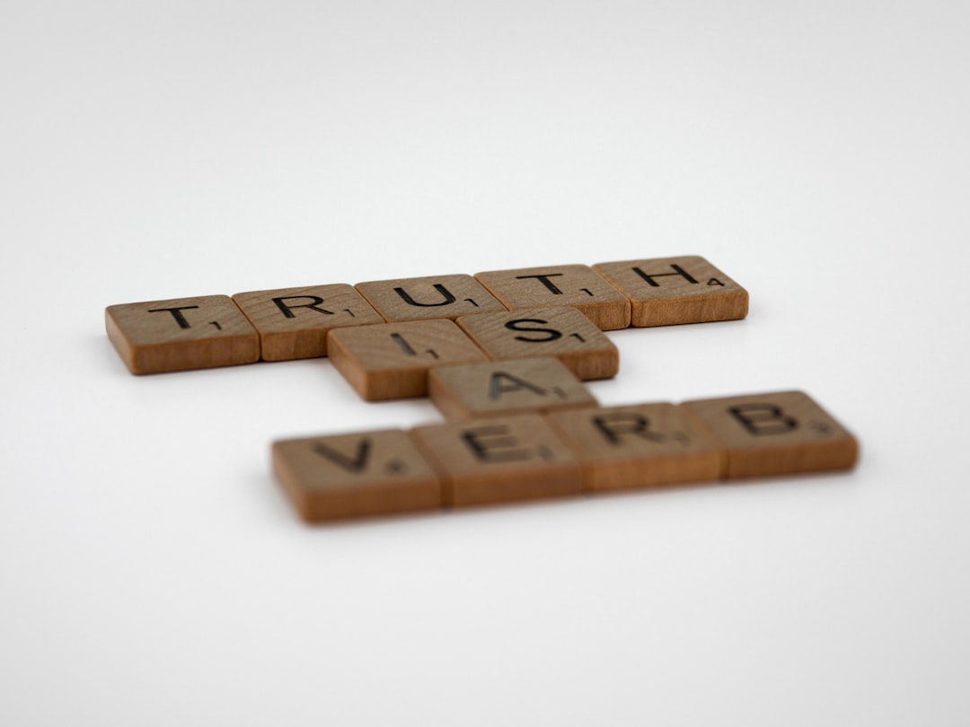 découvrez tout ce qu'il faut savoir sur le délit de violation de confiance : définitions, exemples, conséquences légales et démarches à suivre.