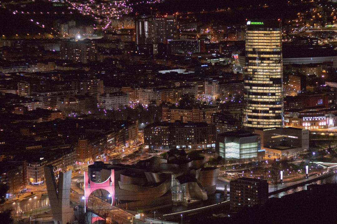 obtenez une avance sur loyer rapidement et facilement. simplifiez votre gestion financière avec notre service sécurisé de crédit pour loyer anticipé.