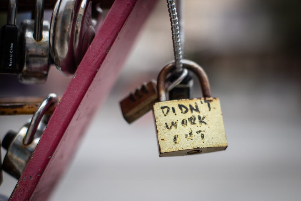 découvrez tout ce qu'il faut savoir sur le divorce : procédures, droits, conseils pratiques et accompagnement pour traverser cette étape de vie.