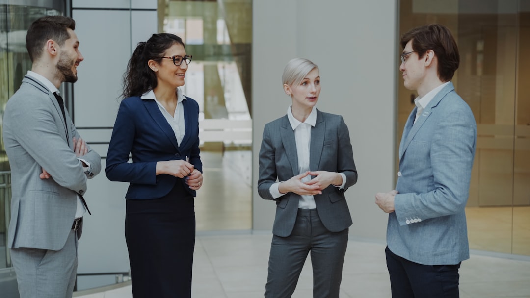 découvrez l'importance de la communication interne pour améliorer la collaboration, renforcer la cohésion d'équipe et optimiser la performance au sein de votre entreprise.