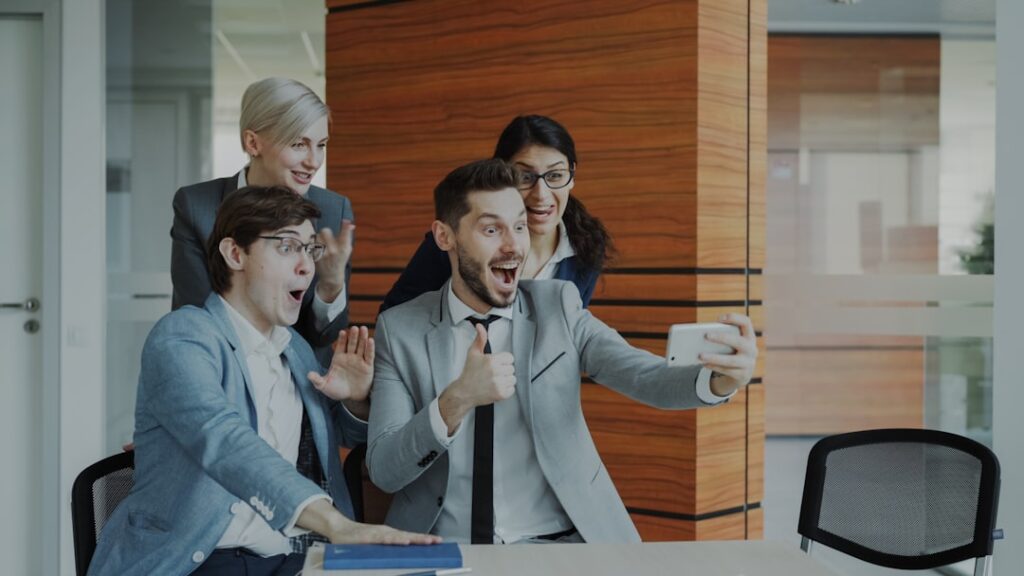 découvrez les meilleures pratiques et outils pour optimiser la communication interne au sein de votre entreprise et favoriser la collaboration entre vos équipes.