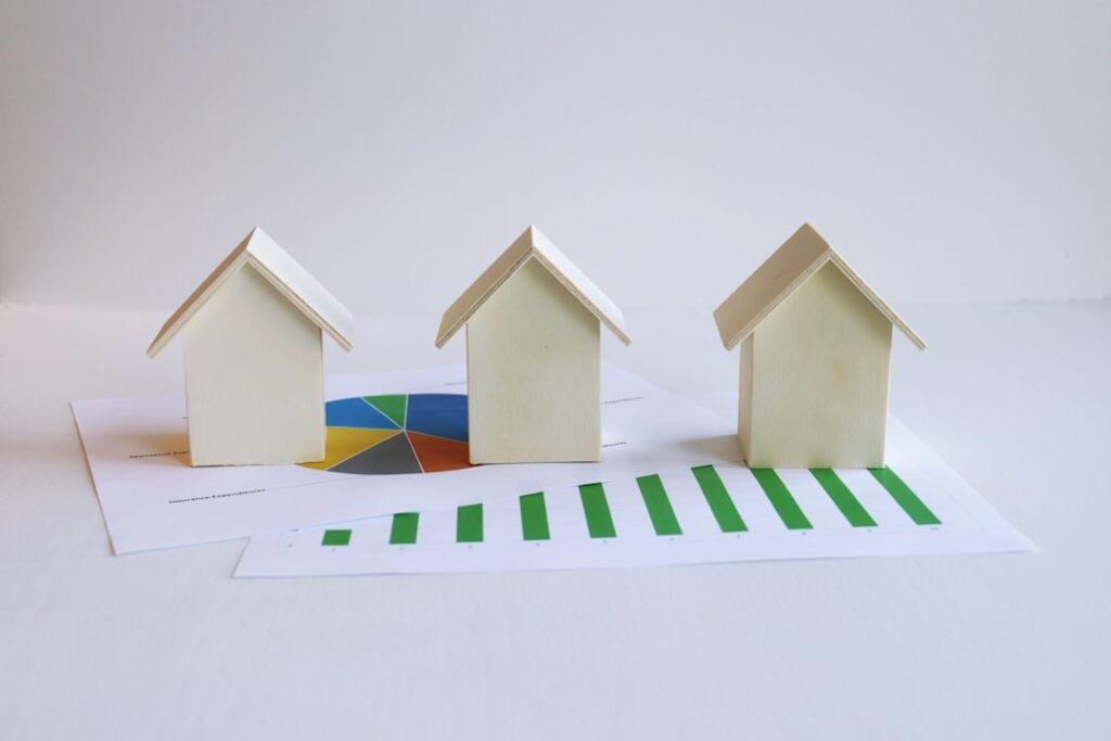 découvrez les meilleures stratégies et conseils pour investir dans l'immobilier et maximiser vos revenus grâce à l'investissement immobilier.
